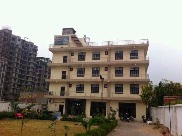 Hotel Shri Radha Resort, Mathura 1